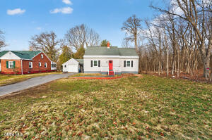 57 Spring Road Schenectady, NY 12302