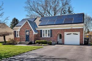 1022 Day Road Schenectady, NY 12303
