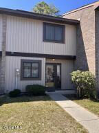 26 Point Of Woods Drive Albany, NY 12203