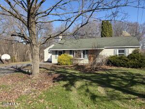 33 Wendell Street Ravena, NY 12143