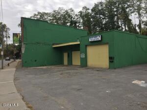 814 Broadway Schenectady, NY 12305