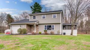 4328 Buckingham Drive Schenectady, NY 12304