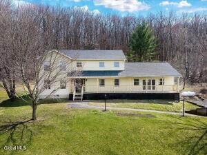 641 Knickerbocker Road Schaghticoke, NY 12154