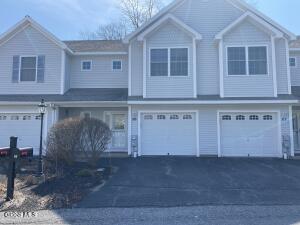 66 Cobblestone Court Schenectady, NY 12306