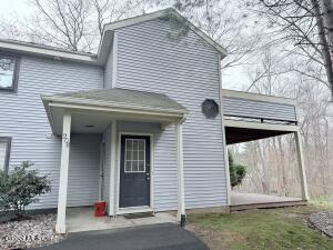 208 Yorktown Drive Halfmoon, NY 12065