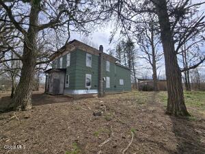 682 Darrow Road Sprakers, NY 12166