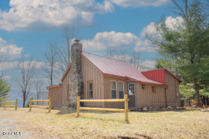 94-98 Lakeland Road Hadley, NY 12835