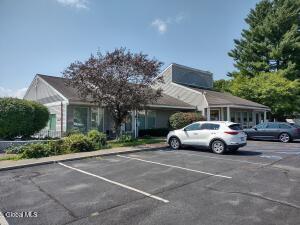 1524 U.S. 9 Halfmoon, NY 12065