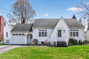 1006 Riggi Avenue Rotterdam, NY 12303