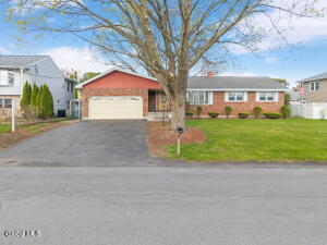 14 Ledgewood Drive Albany, NY 12205
