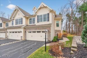 21 Hillman Loop Round Lake, NY 12151