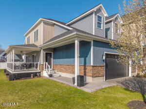 32 Stacey Way Troy, NY 12180
