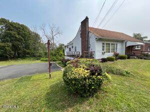 21 Purtell Avenue Latham, NY 12110