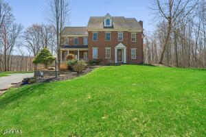 9 Stable Lane Saratoga Springs, NY 12866