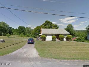 858 Roberts Hill Road Hannacroix, NY 12087