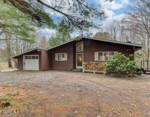 421 Potter Hill Road Petersburgh, NY 12138