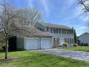 4111 Stonefield Way Schenectady, NY 12306