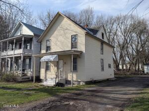 7 Baker Street Johnstown, NY 12095