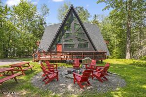 96 Lake Road Tannersville, NY 12442