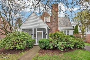 7 Tudor Road Albany, NY 12203
