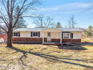 90 Clamsteam Road Halfmoon, NY 12065