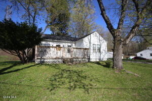 1 Western Avenue Feura Bush, NY 12067