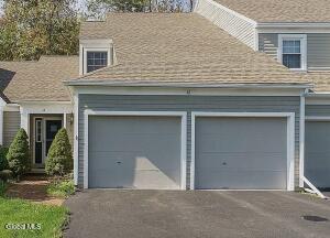 41 Ridgefield Drive Voorheesville, NY 12186