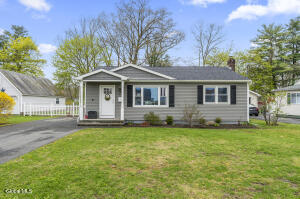 61 Woodlawn Drive Ravena, NY 12143