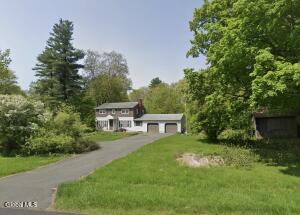 34 Werner Road Halfmoon, NY 12065