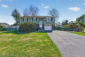 2 Maple Drive Colonie, NY 12205