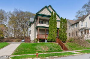 8 McCleary Avenue Amsterdam, NY 12010