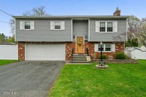 812 Mann Avenue Rensselaer, NY 12144