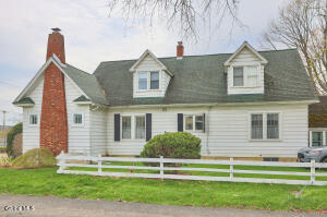 9 6th Street Waterford, NY 12188