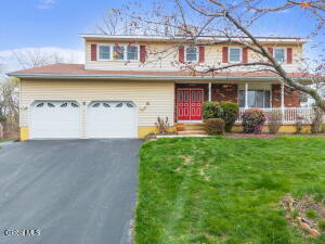 8 Windlass Drive Latham, NY 12110