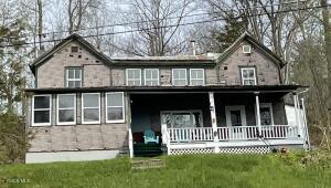 523 Enders Avenue Howes Cave, NY 12092