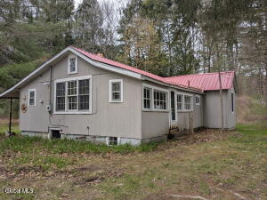 16 Louden Road Saratoga Springs, NY 12866