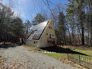 28 Pine Place Hadley, NY 12835