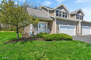 60 Oakmont Street Niskayuna, NY 12309