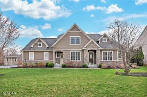 11 Sundance Lane Colonie, NY 12211