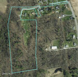13 Lenann Drive Altamont, NY 12009