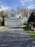 25 Brittany Oaks Clifton Park, NY 12065