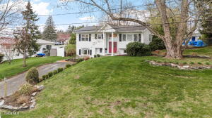 17 Cherry Lane Troy, NY 12180