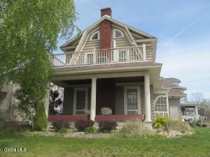 1103 Earl Avenue Schenectady, NY 12309