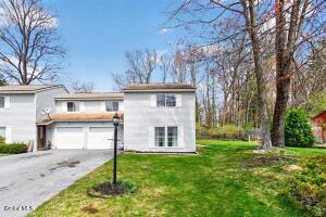 25A Woodcliffe Drive Clifton Park, NY 12065