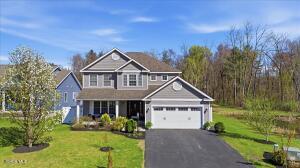 19 Woodlake Drive Saratoga Springs, NY 12866
