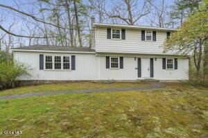 19 Glenwood Drive Ballston Lake, NY 12019