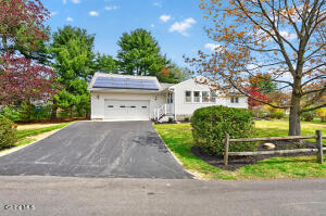 12 Alva Drive Latham, NY 12110
