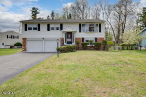 5 Fairmont Drive Albany, NY 12205