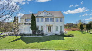 12 Magnolia Way Ballston Lake, NY 12019