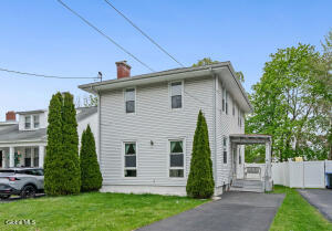 18 Oakwood Street Albany, NY 12208